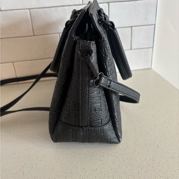 Steve Madden Embossed Leather Crossbody shoulder Tote Bag Purse Black EUC Mint - Picture 5 of 10